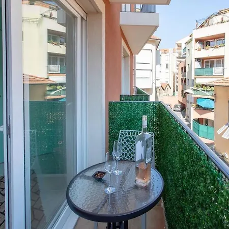 L44 1bdr Flat 10mins Walk To Port/balcon, Parking, Ac Apartment