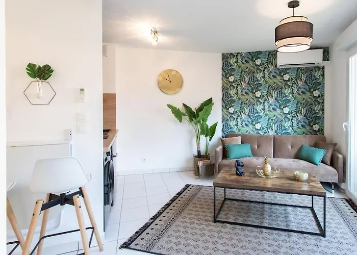 L44 1bdr Flat 10mins Walk To Port/balcon, Parking, Ac Appartement *
