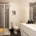 L44 1bdr Flat 10mins Walk To Port/balcon, Parking, Ac Апартаменты Ницца