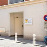L44 1bdr Flat 10mins Walk To Port/balcon, Parking, Ac Апартаменты *