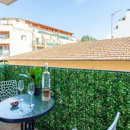 Апартаменты L44 1bdr Flat 10mins Walk To Port/balcon, Parking, Ac *